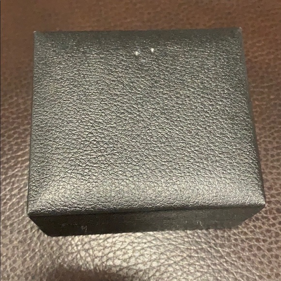 Ring - Picture 3 of 3